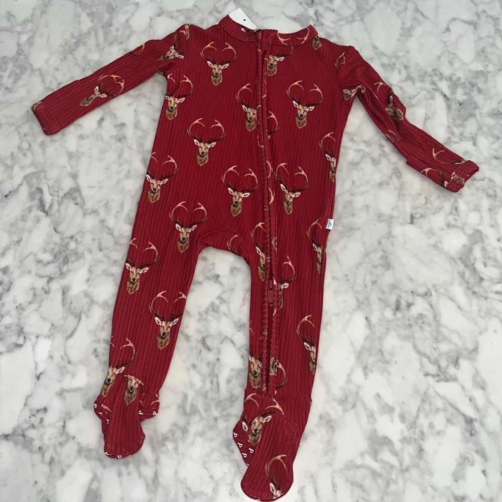 NWT POSH PEANUT FOOTIE